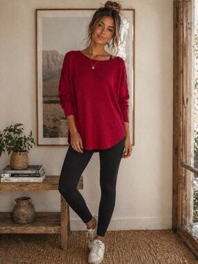 Sweet Romeo red sweater 3/4 sleeves size medium